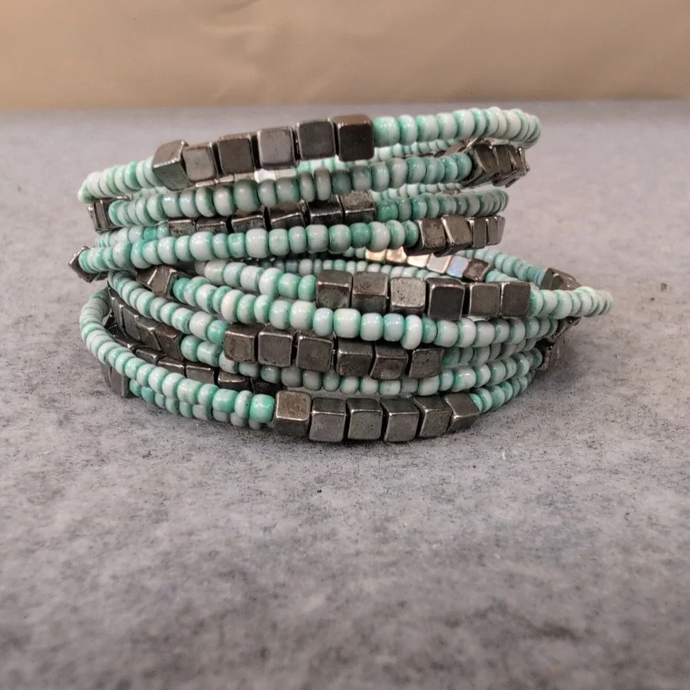 Beaded Coil Bracelet Mint Green White Silver Tone Cube Beads Wrap - Picture 3 of 6